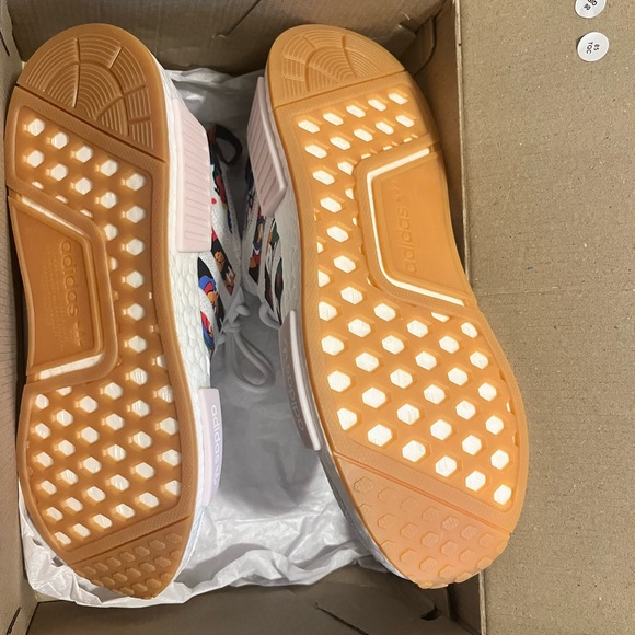 Adidas NMD R1 W White Sneakers with Colorful Accents Size 6 / 37 NEW - Picture 3 of 3